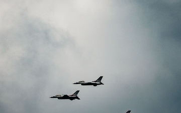 Wings Over Wyoming: Thunderbirds Make Their Entrance