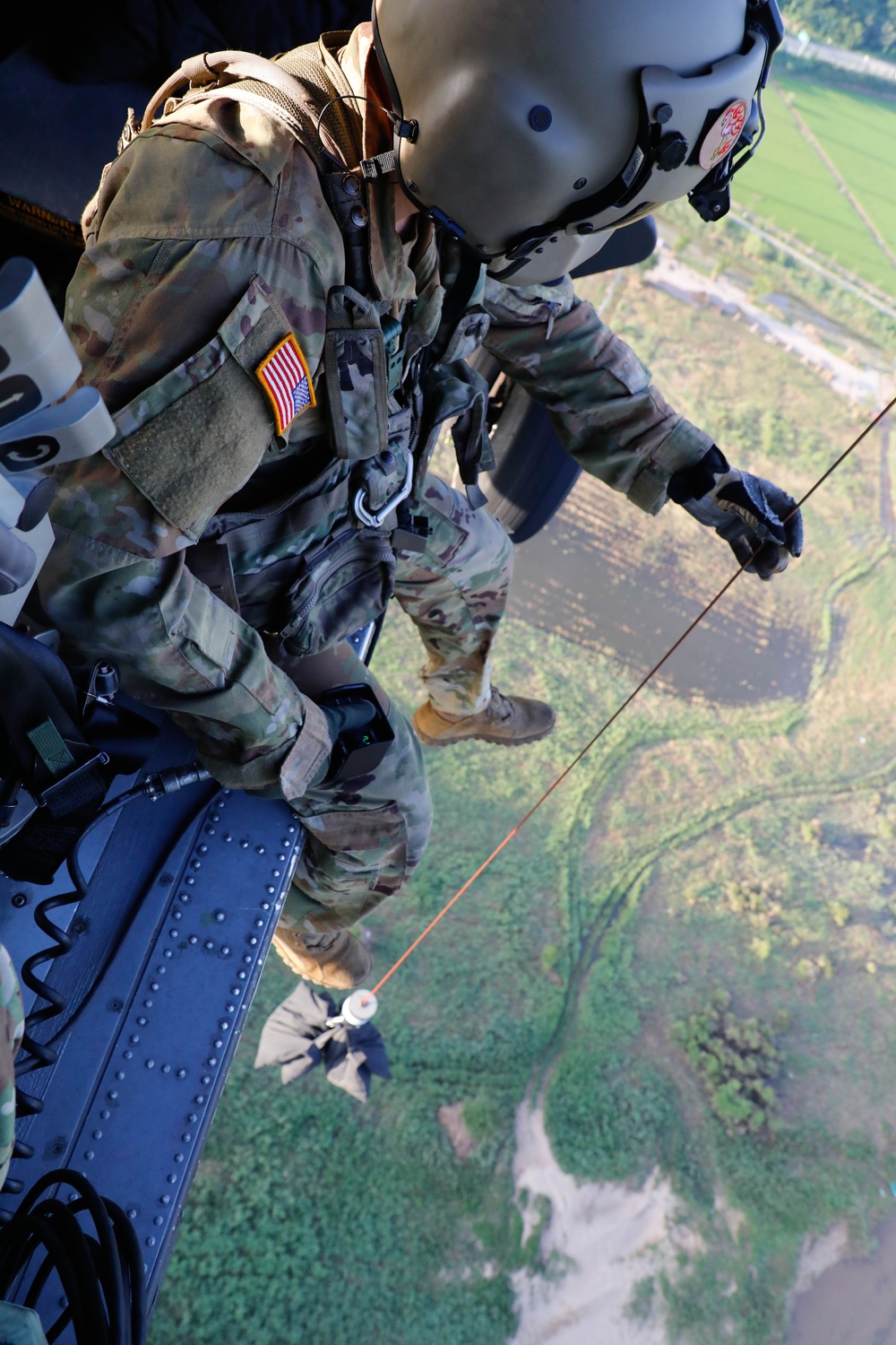 Soldiers assigned to the 2nd Combat Aviation Brigade conduct medevac training.