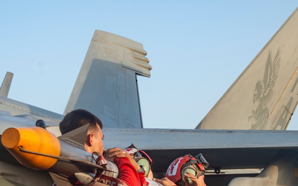 Nimitz Sailors Move Ordnance