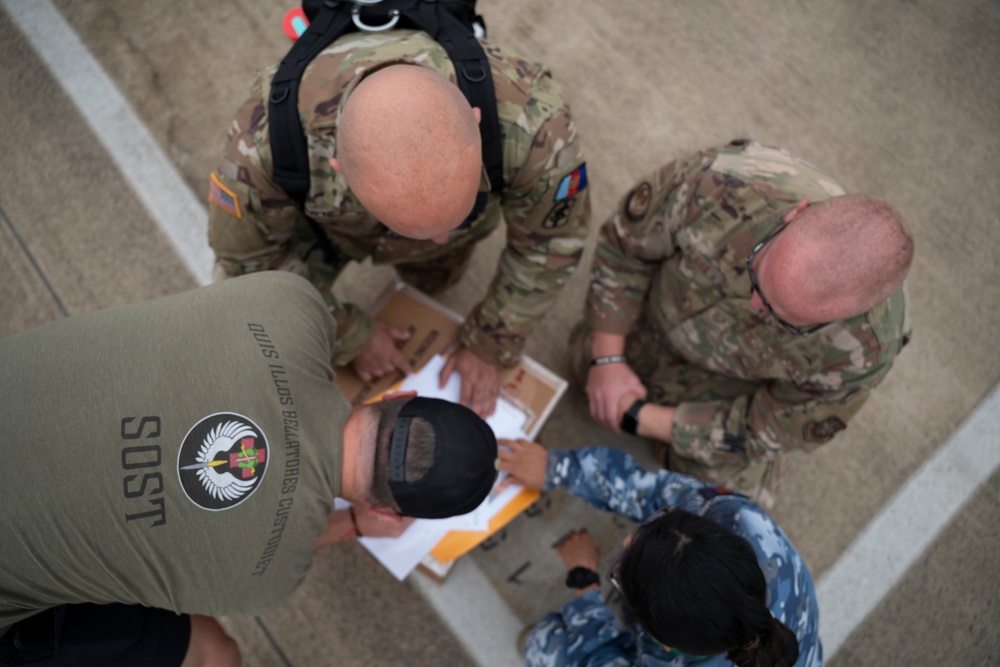 Talisman Sabre 25: ADF, DOD Theatre Medical Component Makes Critical Blood Transportation Advancement
