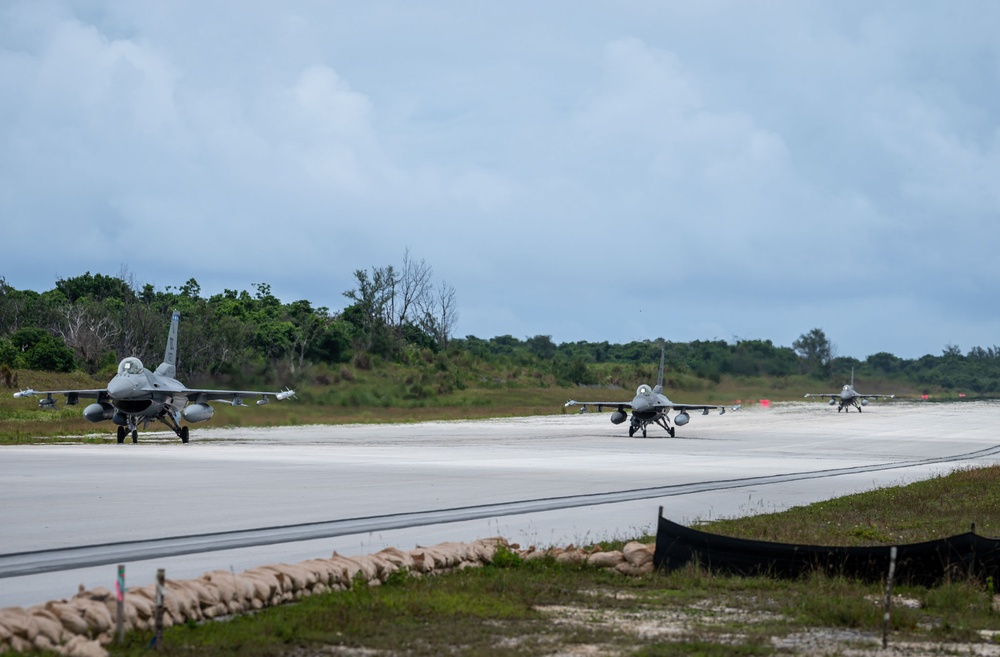 U.S. D.C. Air National Guard F-16 Fighting Falcons assigned to the 121st Fighter Squadron, Joint Base Andrews, Maryland, participate in exercise Resolute Force Pacific