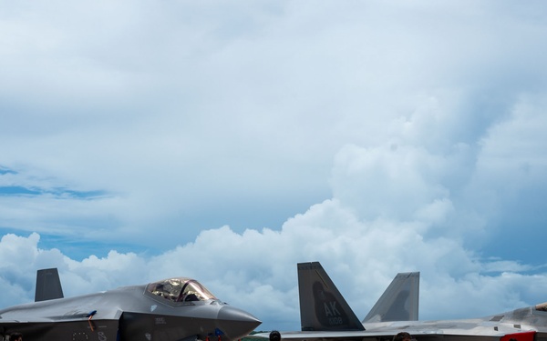 3rd Air Expeditionary Wing team welcomes community members  to a “Pet the Jet” day in Saipan