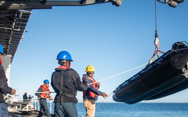 USS John L. Canley, Royal Australian Navy and Royal New Zealand Navy Conduct Talisman Sabre Small Boat Operations