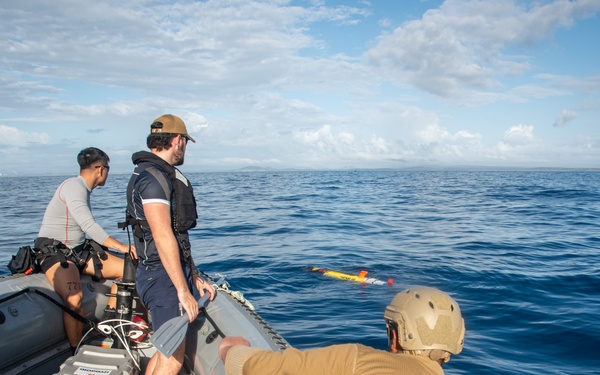 USS John L. Canley and Royal New Zealand Navy Conduct Talisman Sabre AUV Operations