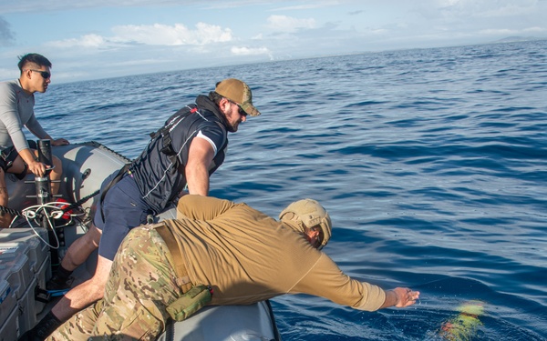 USS John L. Canley and Royal New Zealand Navy Conduct Talisman Sabre AUV Operations