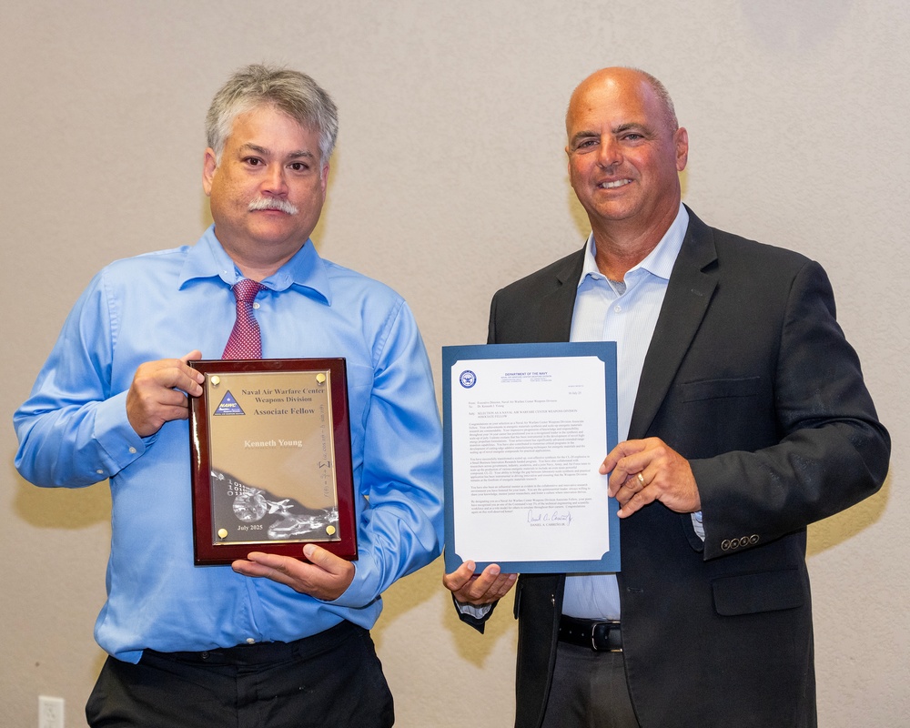 NAWCWD inducts 18 into Fellows Program