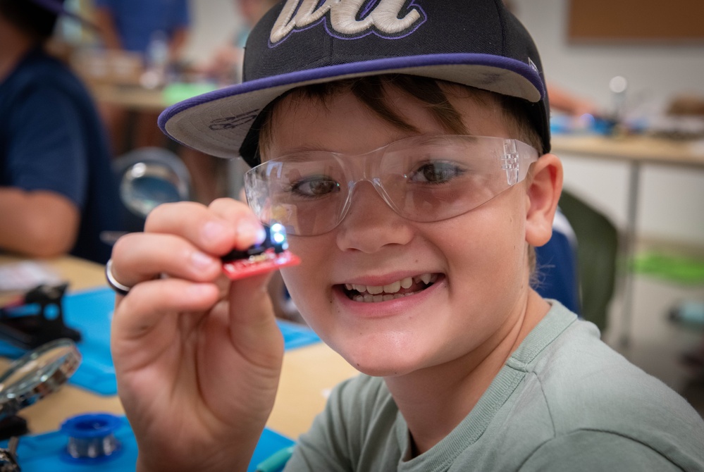 NIWC Atlantic Holds STEM IDEAS Camp