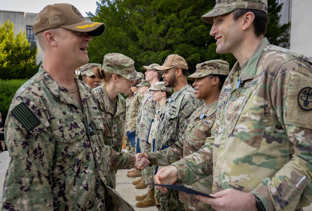 Walter Reed Recognizes Staff During Morning Colors