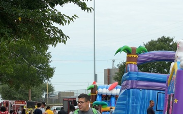 Summer Fun Fest: Foundation connects families