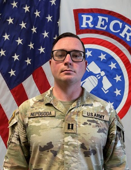 ‘Cajun Country’ Welcomes New Army Commander, Capt. Brian Nepogoda