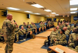 Army Reserve division hosts readiness forum for senior commands