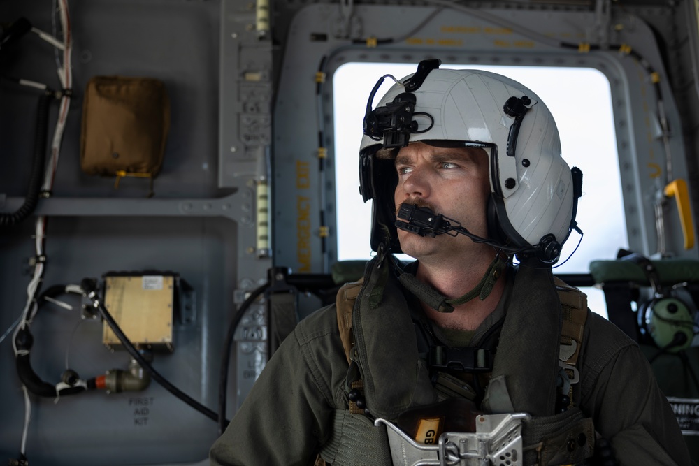 U.S. Marines with HMH-461 insert 2nd LAAD