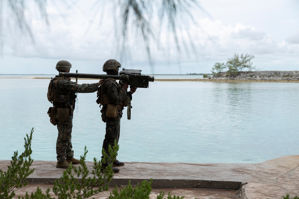 U.S. Marines with HMH-461 insert 2nd LAAD
