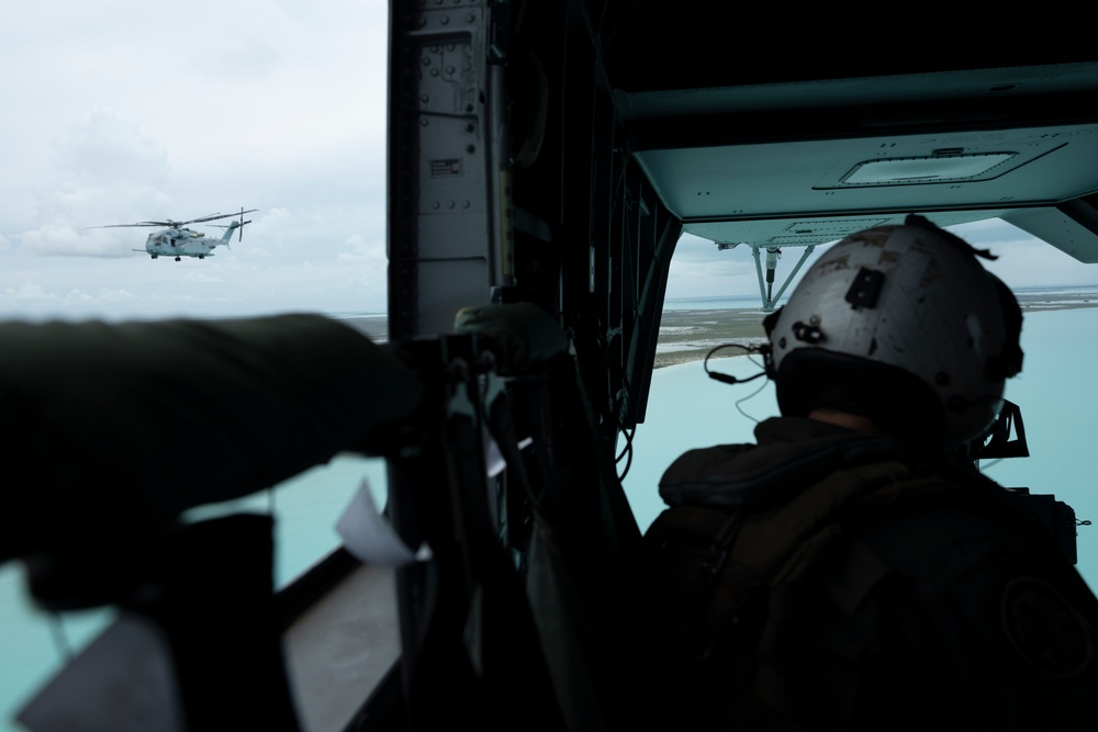 U.S. Marines with HMH-461 insert 2nd LAAD