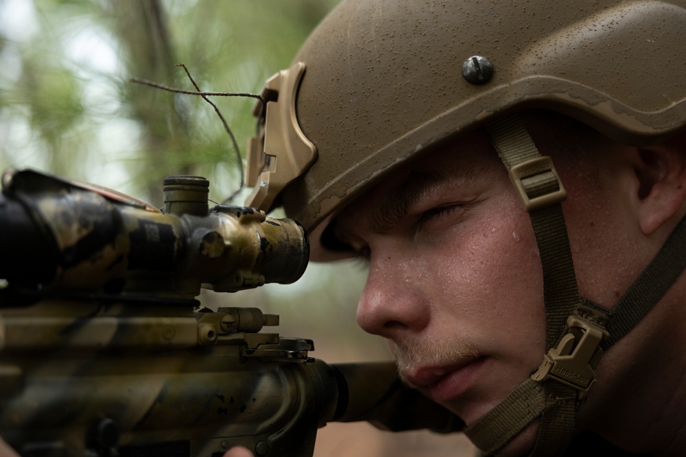 U.S. Marines with HMH-461 insert 2nd LAAD