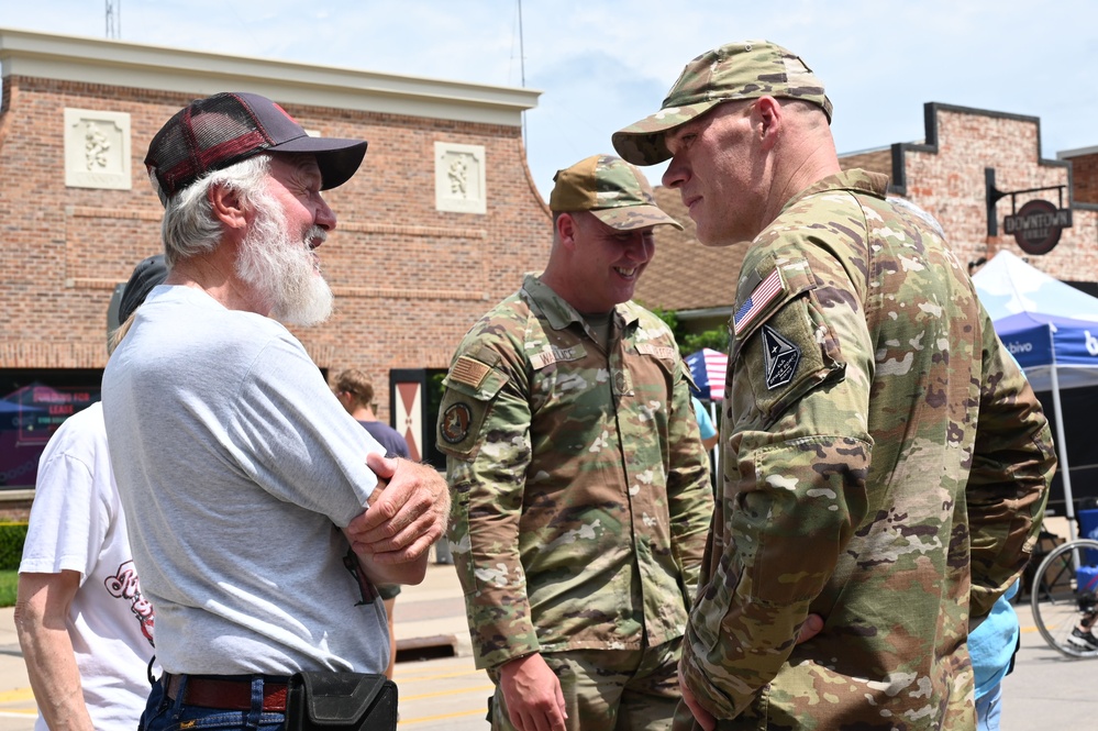 Air Force presence shines at RAGBRAI 2025