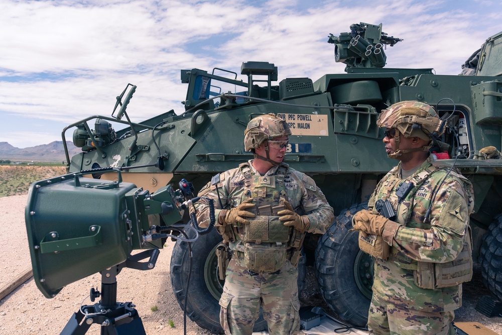 Commanding General of III Corps visits JTF-SB