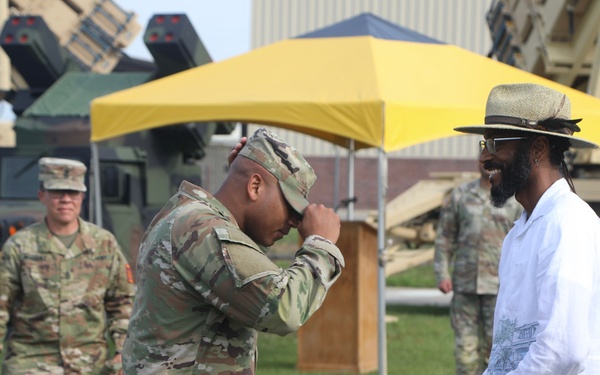 CSM Lee Assumes Command