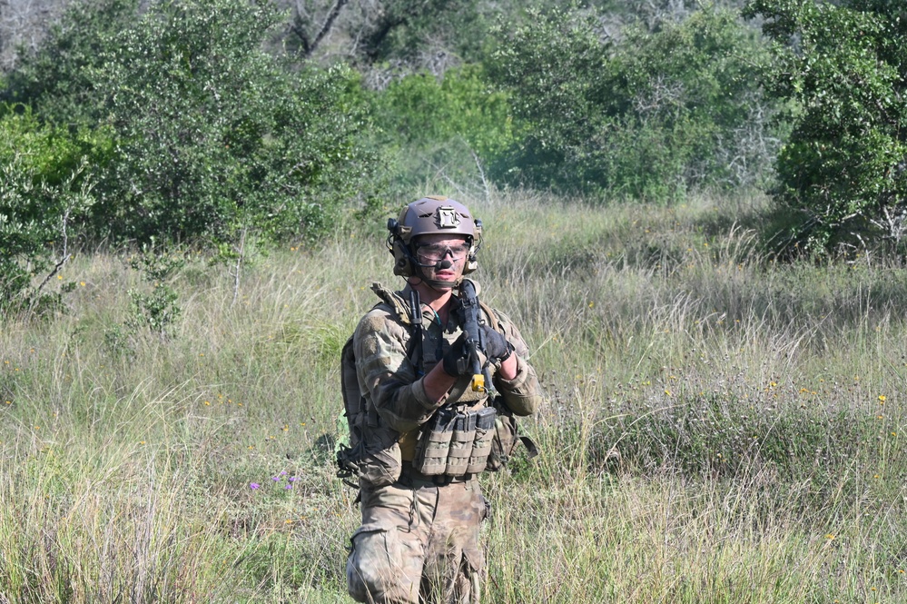 Air Force Tactical Air Control Party Trainees Conduct Field Training Exercise