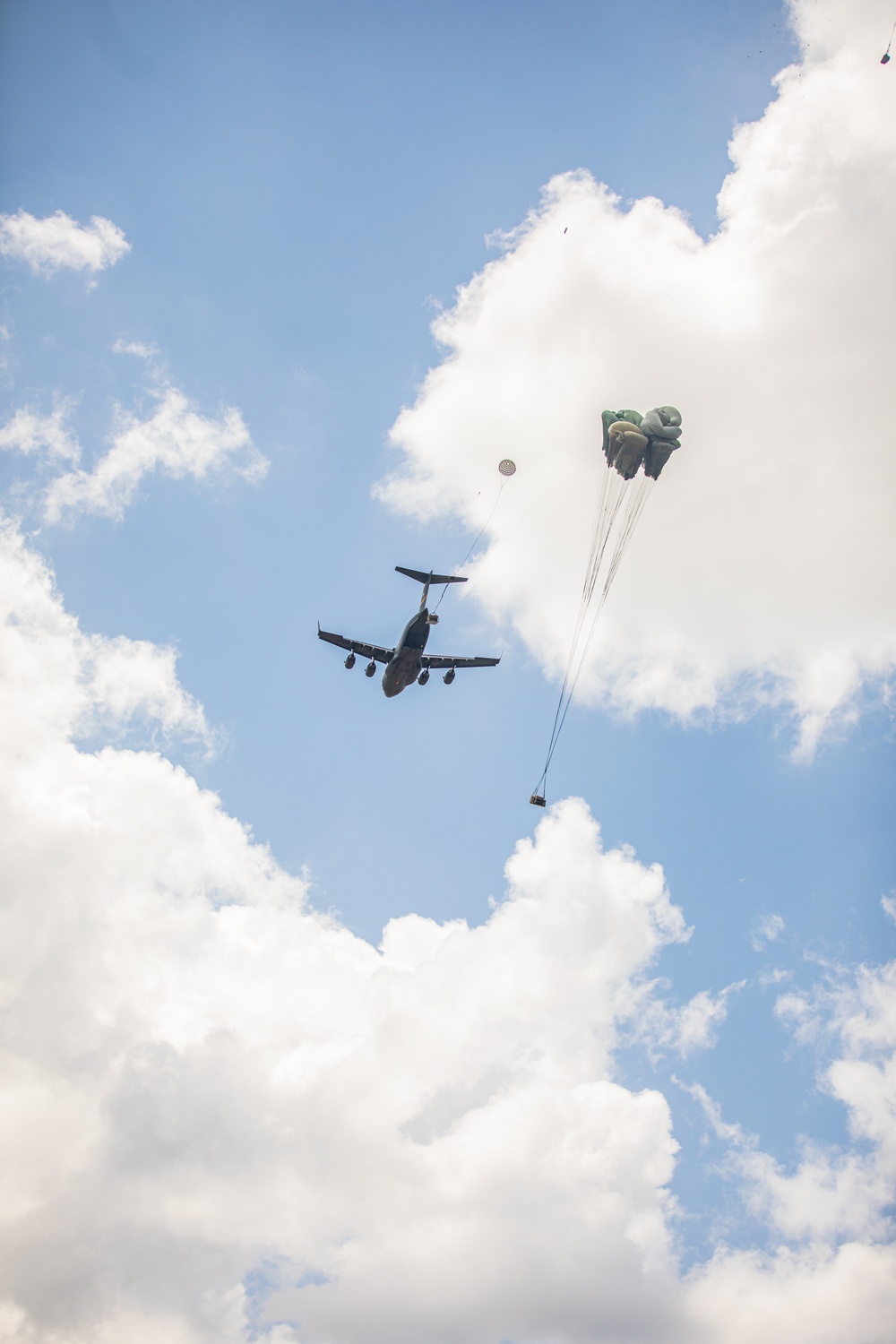 82ND AIRBORNE DIVISION HEAVY DROP