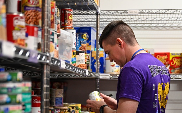 Guard Warrant Officer Candidates Strengthen Community Ties Through Service