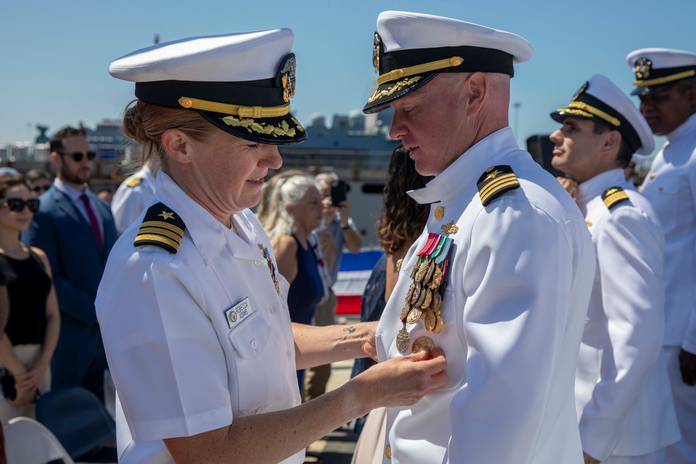 USS Spruance holds change of command ceremony