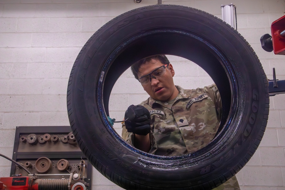 U.S. Soldiers, CBP Mechanics Keep Southern Border Mission Rolling