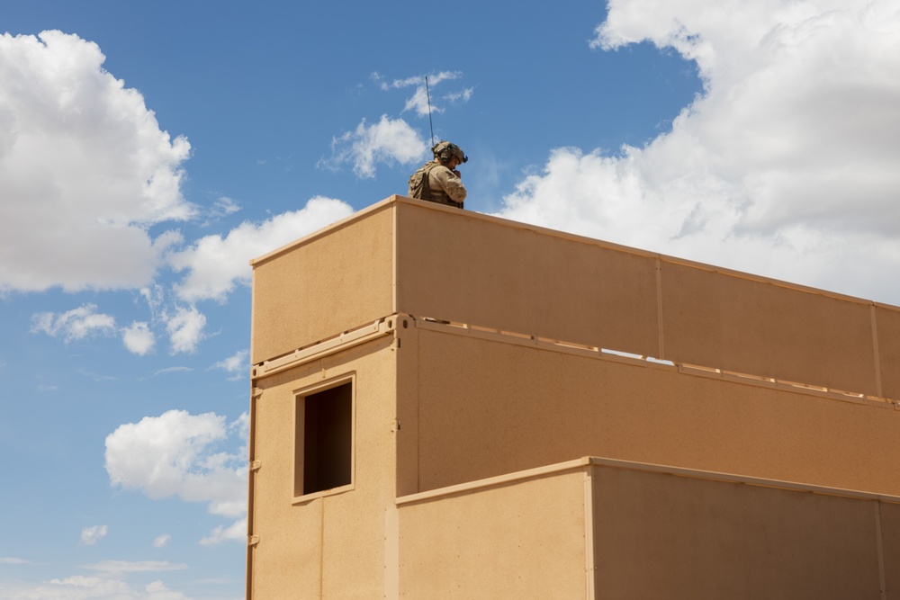 2nd MARDIV Marines participate in Electromagnetic Warfare during ITX 4-25