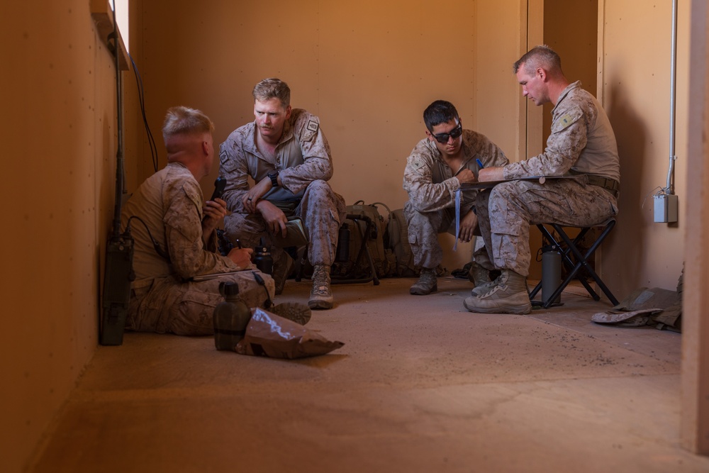 2nd MARDIV Marines participate in Electromagnetic Warfare during ITX 4-25