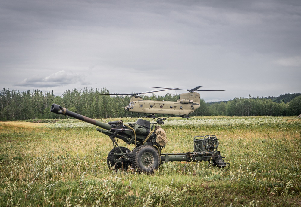 2-377th Parachute Field Artillery Regiment Executes Air Assault Gun Raid in Alaska