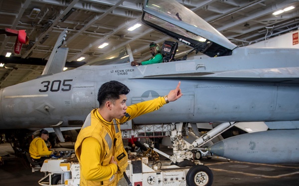 USS Carl Vinson (CVN 70) Conducts Routine Operations in the Philippine Sea