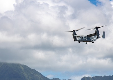 Freefalling: U.S. Army Special Forces Service Members Conduct Parachute Operations On MCBH