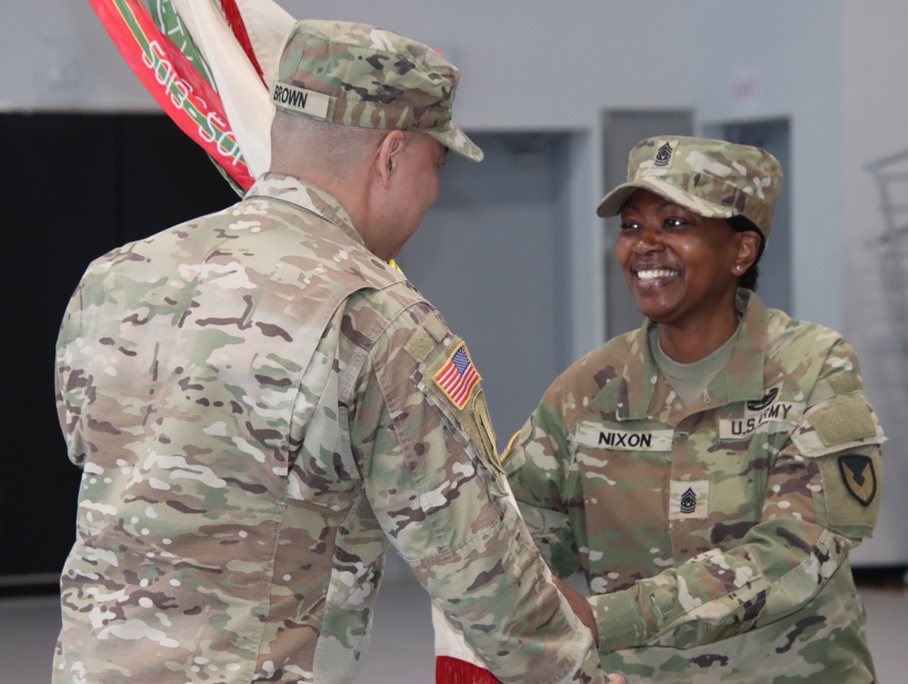 403rd AFSB welcomes Nixon, bids farewell to Harvey in change of responsibility ceremony