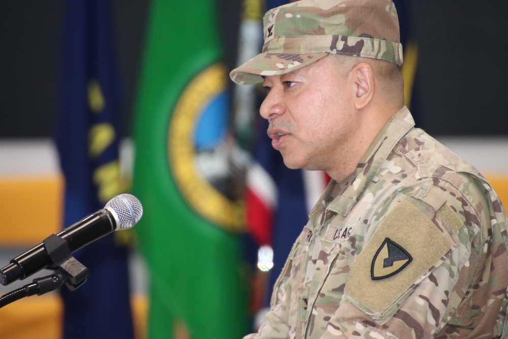403rd AFSB welcomes Nixon, bids farewell to Harvey in change of responsibility ceremony