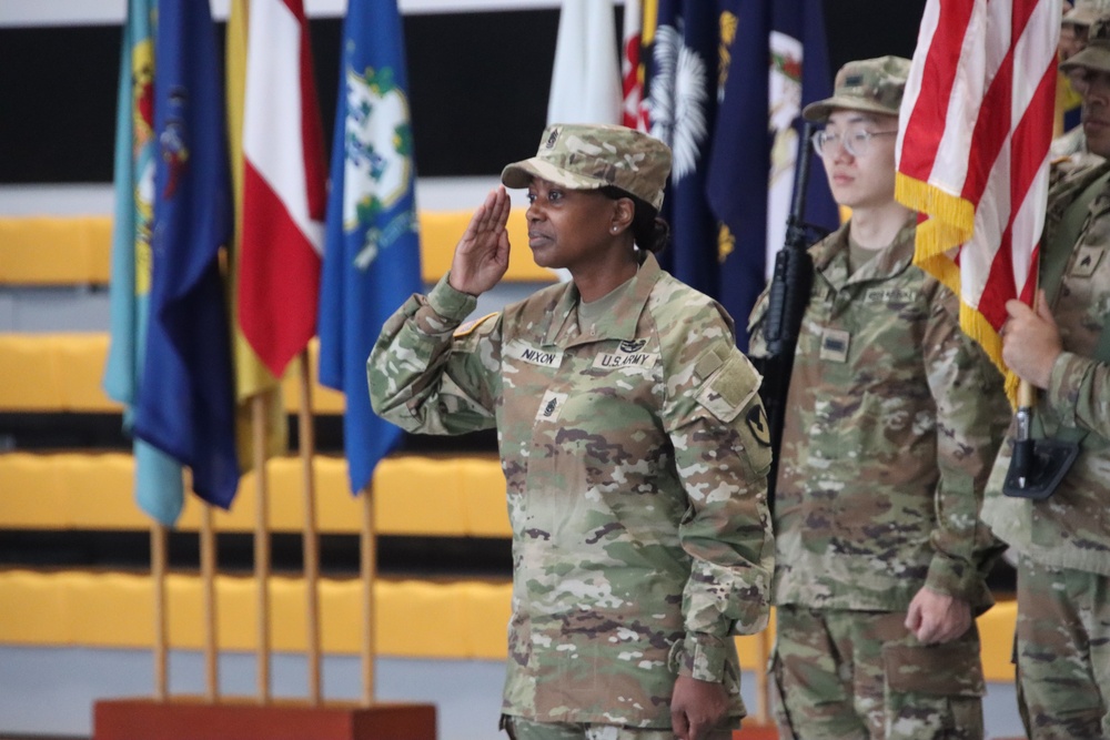 403rd AFSB welcomes Nixon, bids farewell to Harvey in change of responsibility ceremony