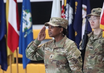 403rd AFSB welcomes Nixon, bids farewell to Harvey in change of responsibility ceremony