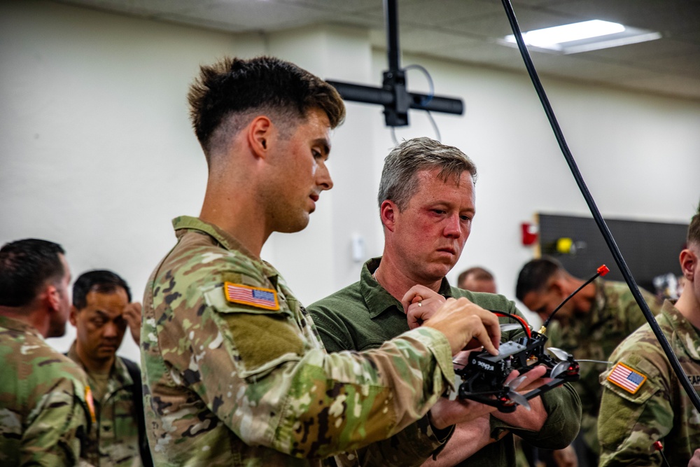 Secretary of the Army visits 25th Infantry Division