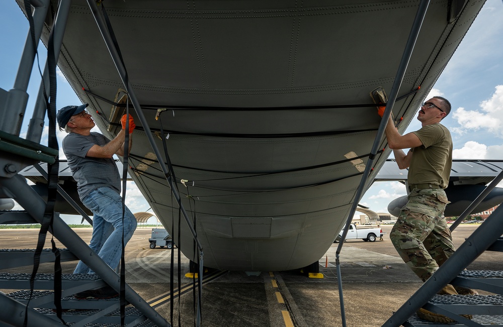 MC-130J Finlets