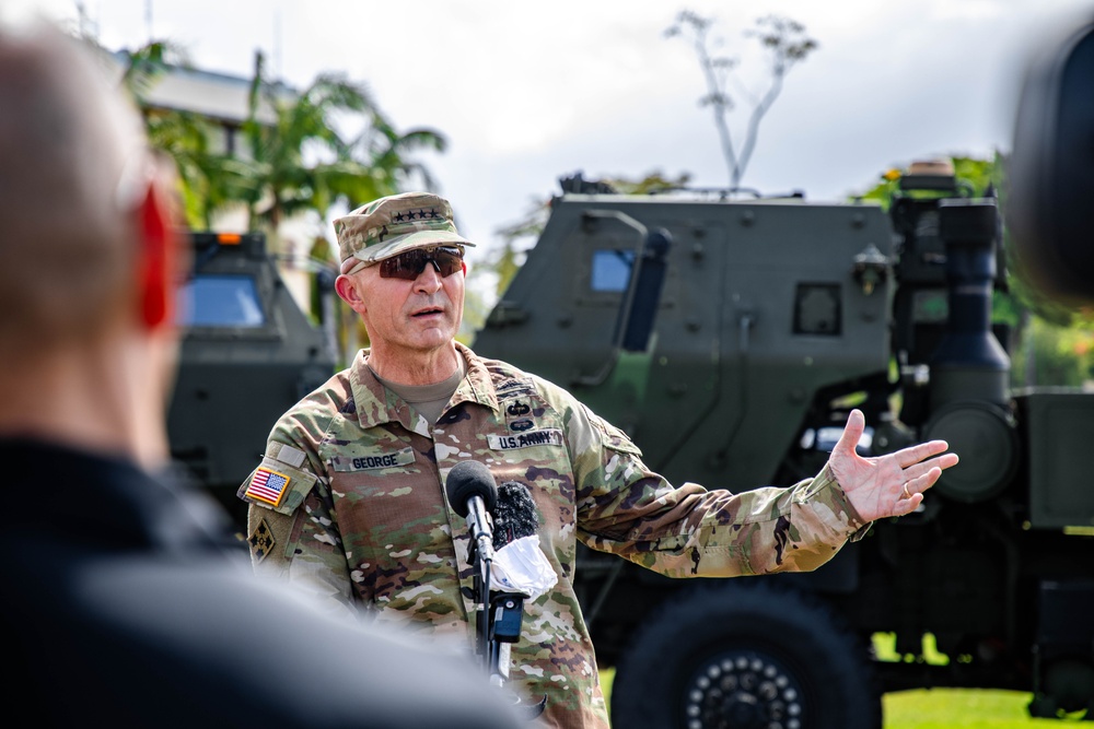 Secretary of the Army visits 25th Infantry Division