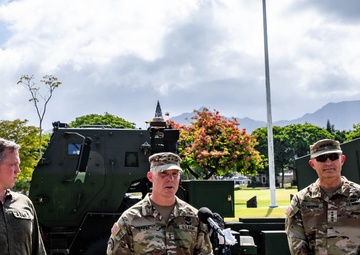 Secretary of the Army visits 25th Infantry Division