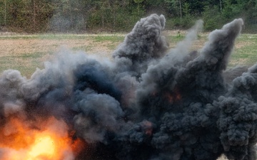 173rd Airborne Brigade Soldiers conduct demolition range to prepare for Expert Soldier Badge