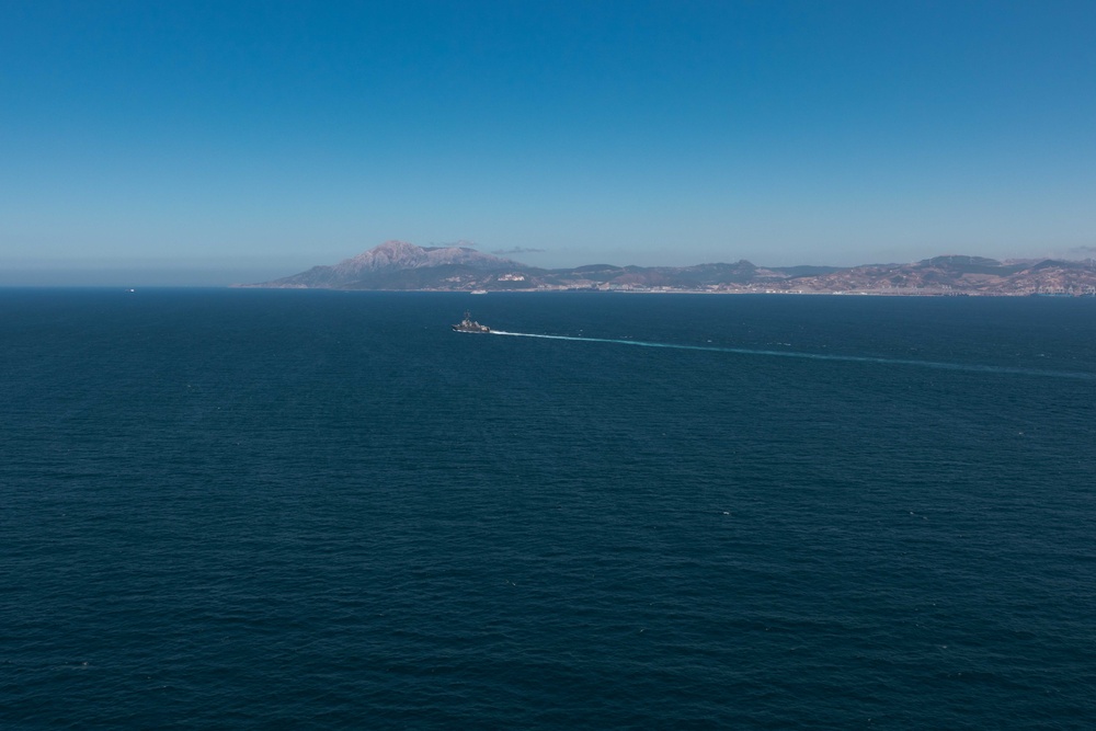 Winston S. Churchill (DDG 81) Transits the Strait of Gibraltar