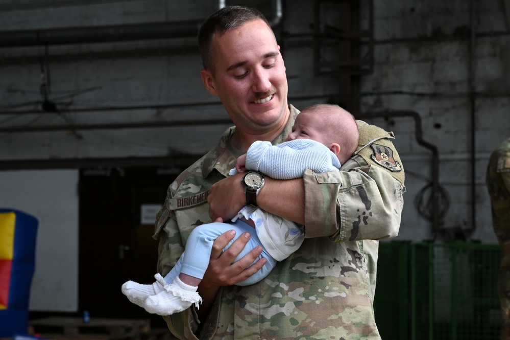 Homecoming: Deployed Sabers return to Spangdahlem AB