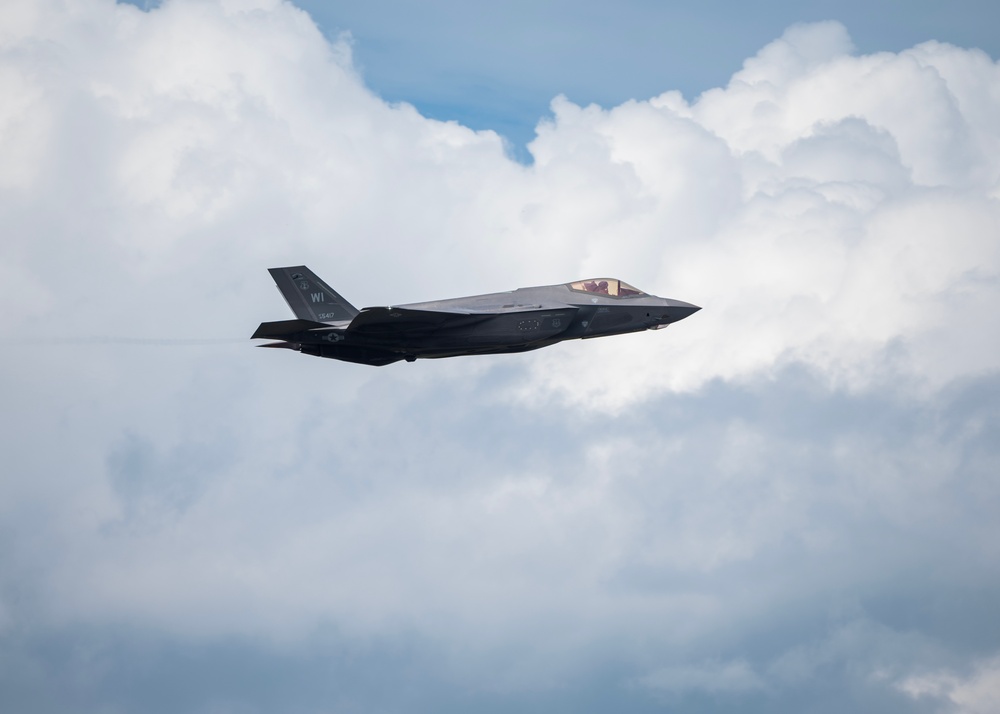 F-35A Lightning II’s take flight during REFORPAC