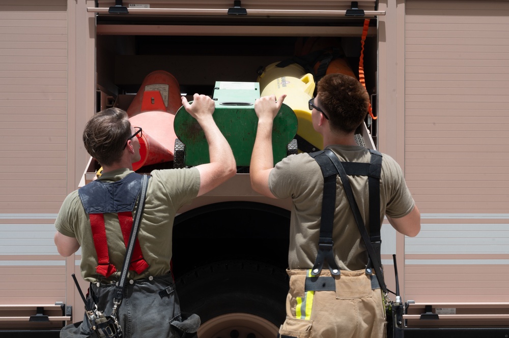 Airmen Train for Emergencies in Simulated Confined-Space Scenario