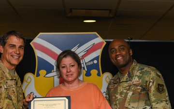 910 AW 2025 Civilian Commander's Call