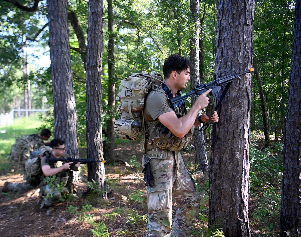 Civil Affairs Students Tested During Operation Sluss-Tiller Culmination Exercise