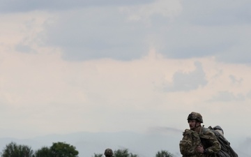 173rd Airborne Brigade perform an airborne operation in Aviano
