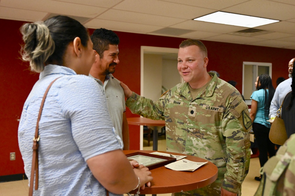 D.C. National Guard Awards Minuteman Scholarship to High School Grads