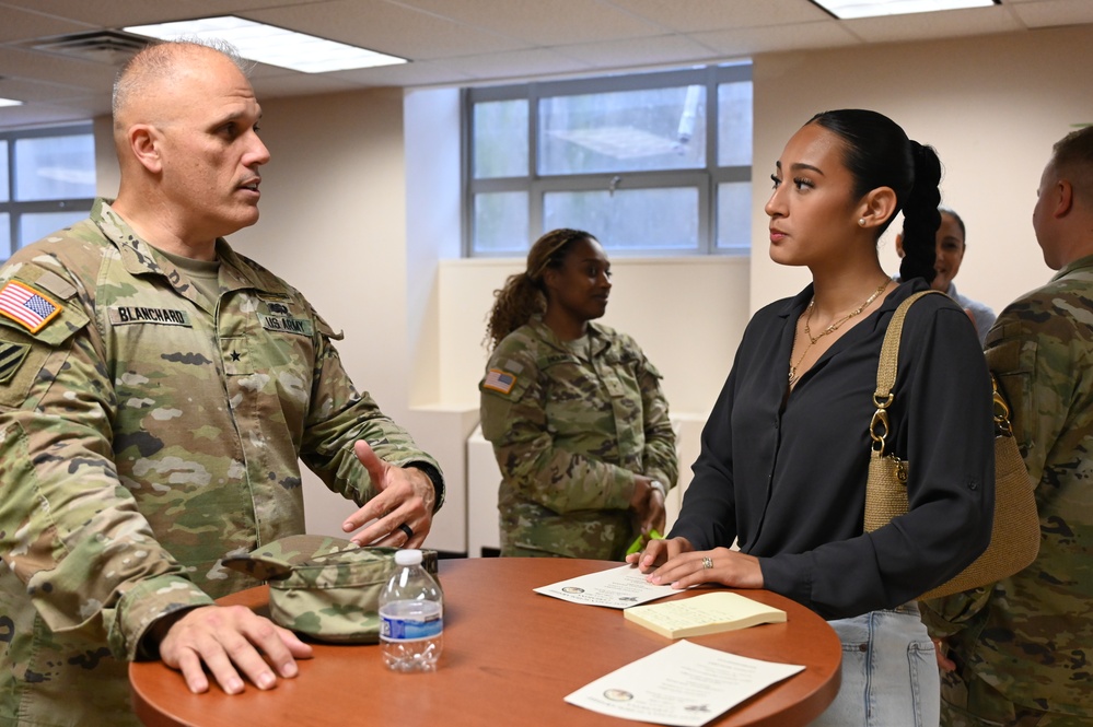 D.C. National Guard Awards Minuteman Scholarship to High School Grads